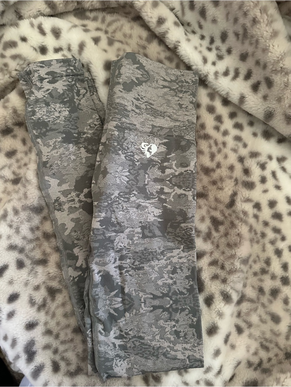 Women’s Gray Camo Leggings